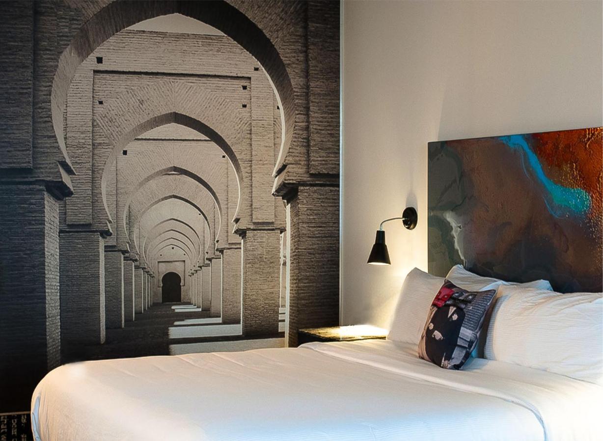Deluxe King Room at Lorenzo Hotel Dallas, Tapestry Collection by Hilton