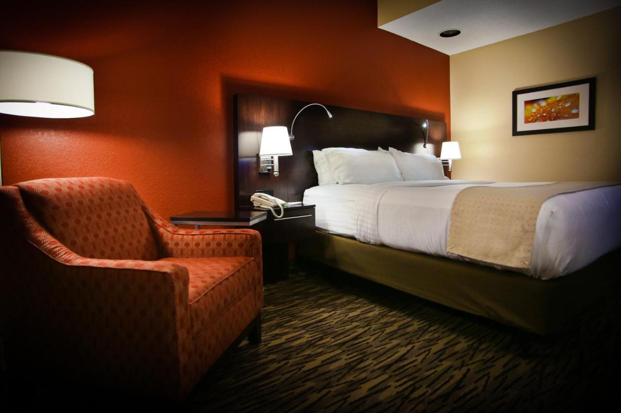 Executive King Room at Holiday Inn Hotel & Suites La Crosse, an IHG Hotel