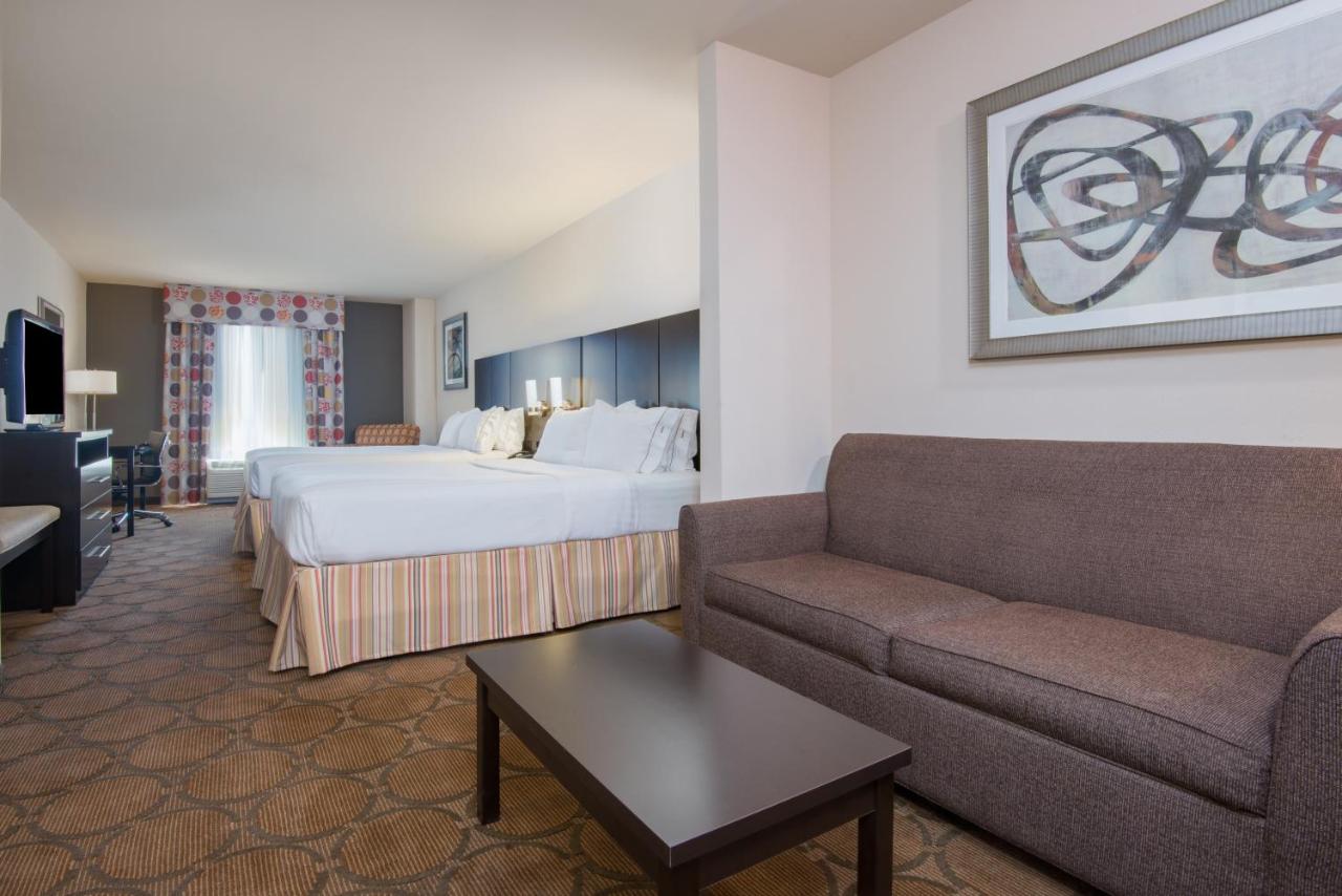 Queen Suite - Non-Smoking at Holiday Inn Express Hotel & Suites Hobbs by IHG