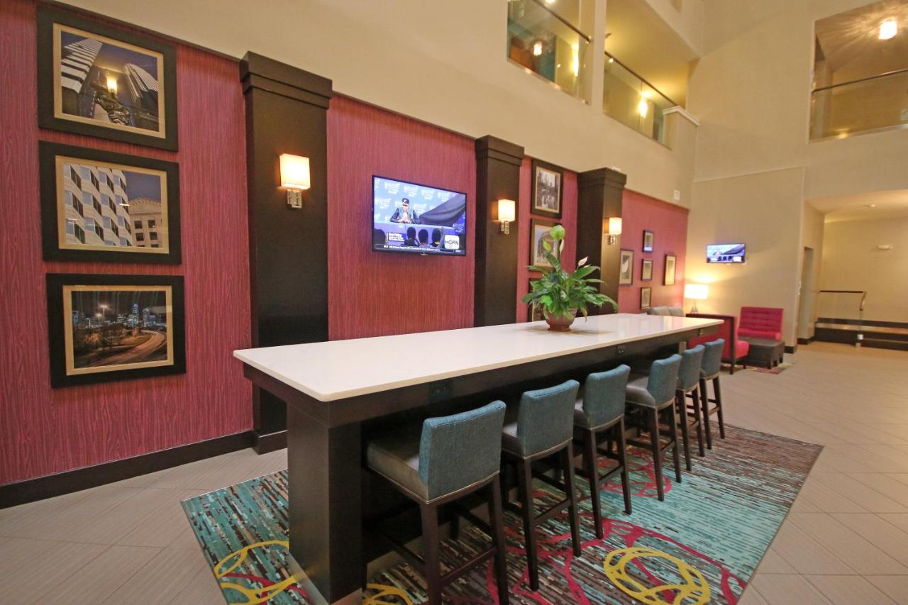  | Holiday Inn Express & Suites Charlotte North