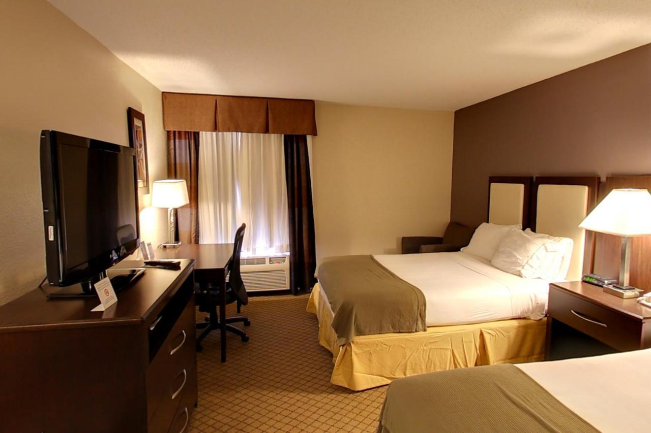  | Holiday Inn Express Hotel & Suites Blythewood