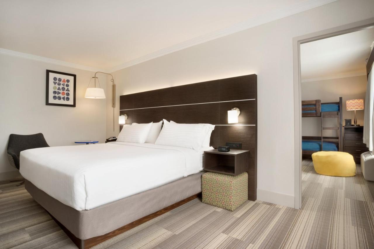 Two-Bedroom Suite at Holiday Inn Express & Suites Dallas NE - Allen by IHG