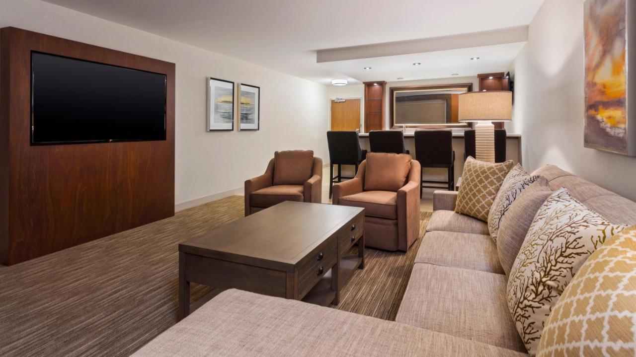 Executive Suite - Non-Smoking at Holiday Inn Express & Suites Medina by IHG