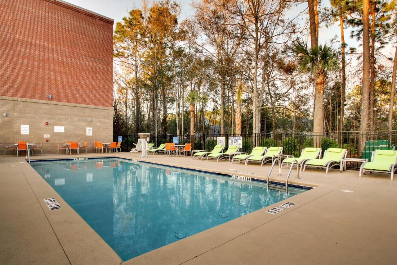  | Holiday Inn Express & Suites Charleston NE Mt Pleasant US17