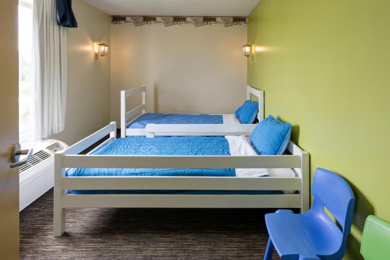 Kids King Suite - Non-Smoking at Holiday Inn Express Hotel & Suites East Wichita I-35 Andover by IHG