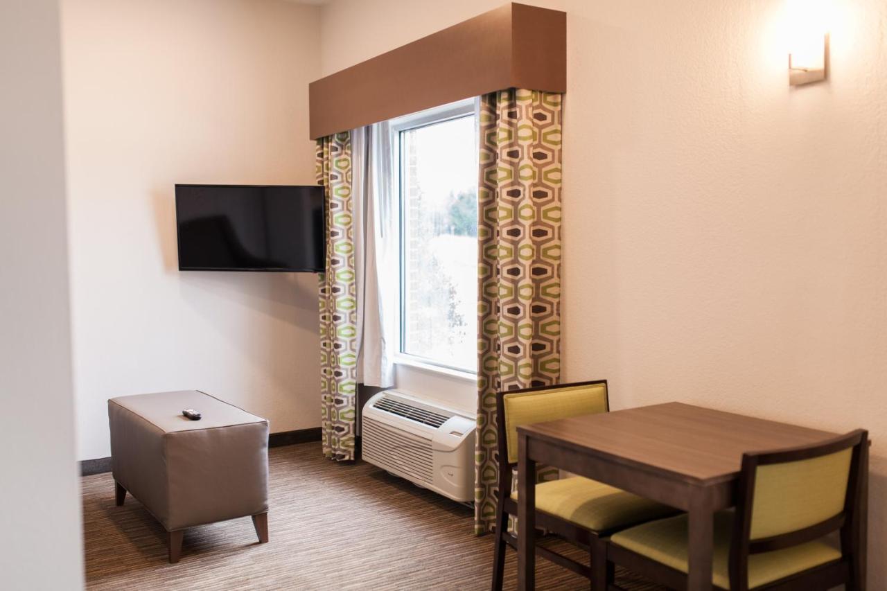 Superior King Suite at Holiday Inn Express & Suites Sweetwater by IHG