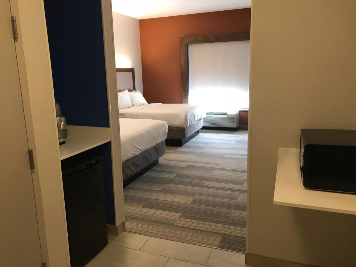Queen Room with Two Queen Beds - Disability Access/Non-Smoking at Holiday Inn Express Hotel & Suites Orlando South-Davenport by IHG