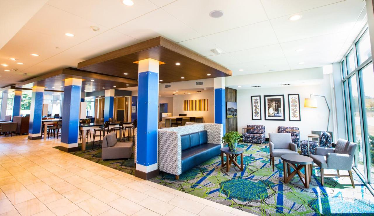  | Holiday Inn Express & Suites Greenwood Mall