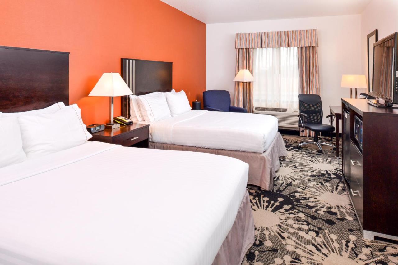 Queen Room with Two Queen Beds - Non-Smoking at Holiday Inn Express & Suites Greenfield by IHG