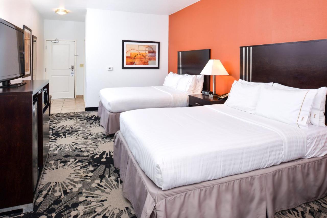 Queen Room with Two Queen Beds - Non-Smoking at Holiday Inn Express & Suites Greenfield by IHG