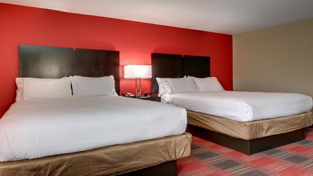 Executive Double Room with Two Double Beds - Non-Smoking at Holiday Inn Express & Suites Jackson Downtown - Coliseum, an IHG Hotel