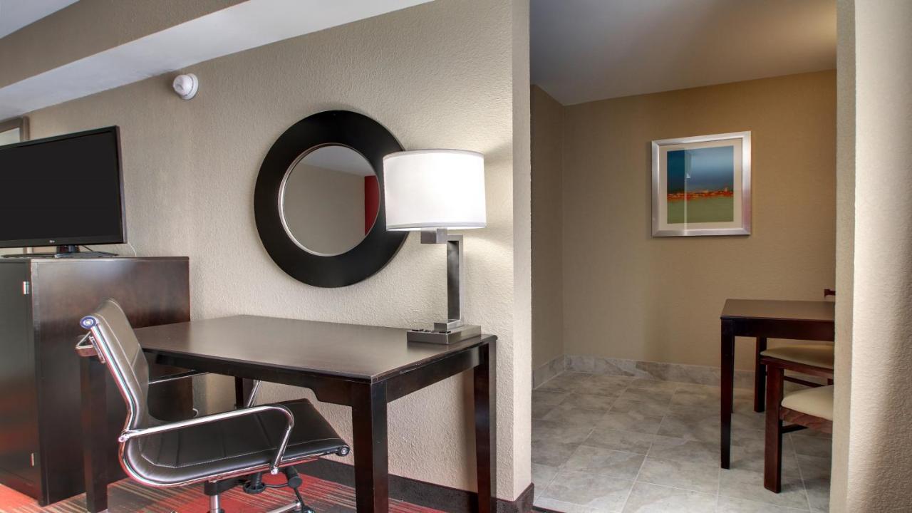 Executive Double Room with Two Double Beds - Non-Smoking at Holiday Inn Express & Suites Jackson Downtown - Coliseum, an IHG Hotel