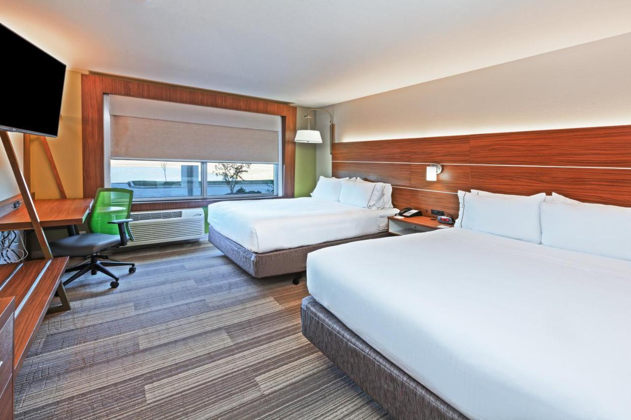 Queen Studio - Disability Access at Holiday Inn Express & Suites Tulsa West - Sand Springs by IHG