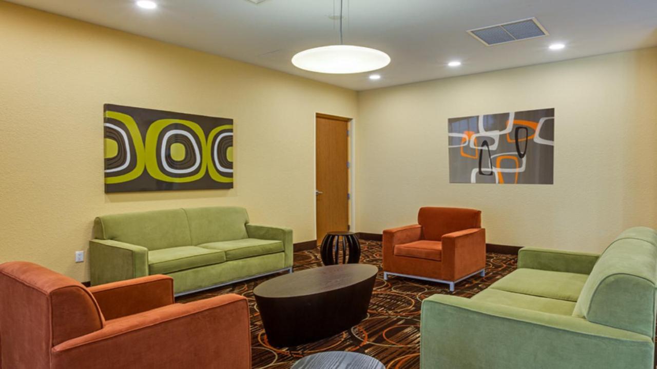  | Holiday Inn Express & Suites Fort Lauderdale Airport South