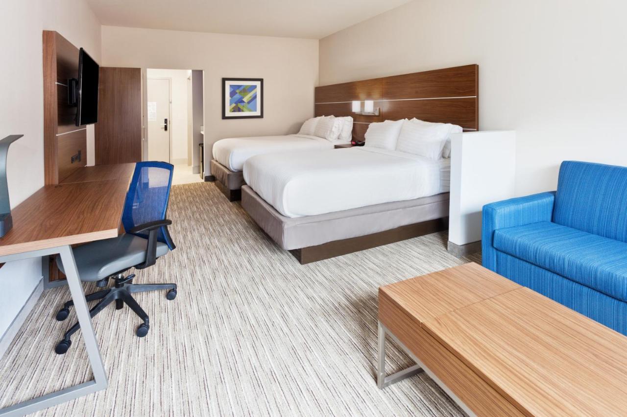 Suite - Non-Smoking at Holiday Inn Express & Suites Cartersville by IHG