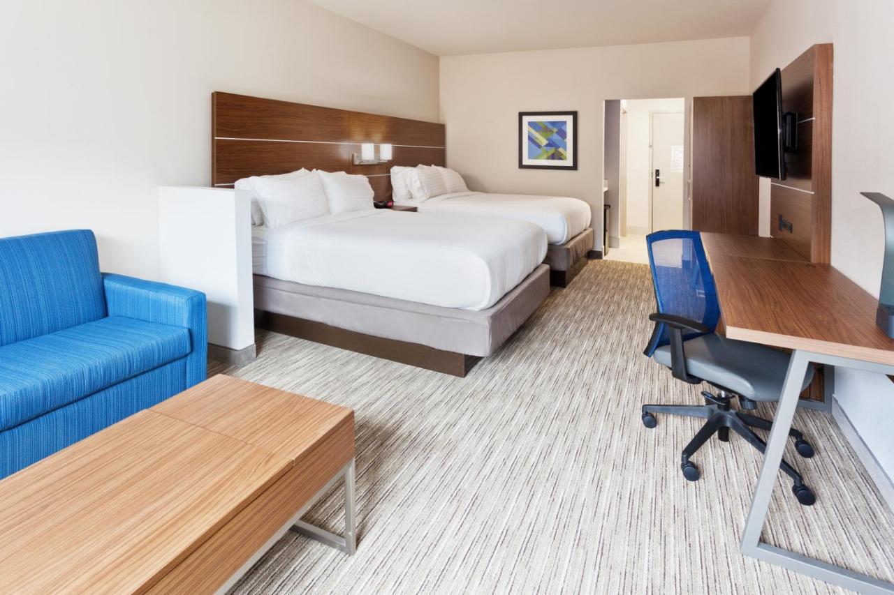 Suite - Non-Smoking at Holiday Inn Express & Suites Cartersville by IHG