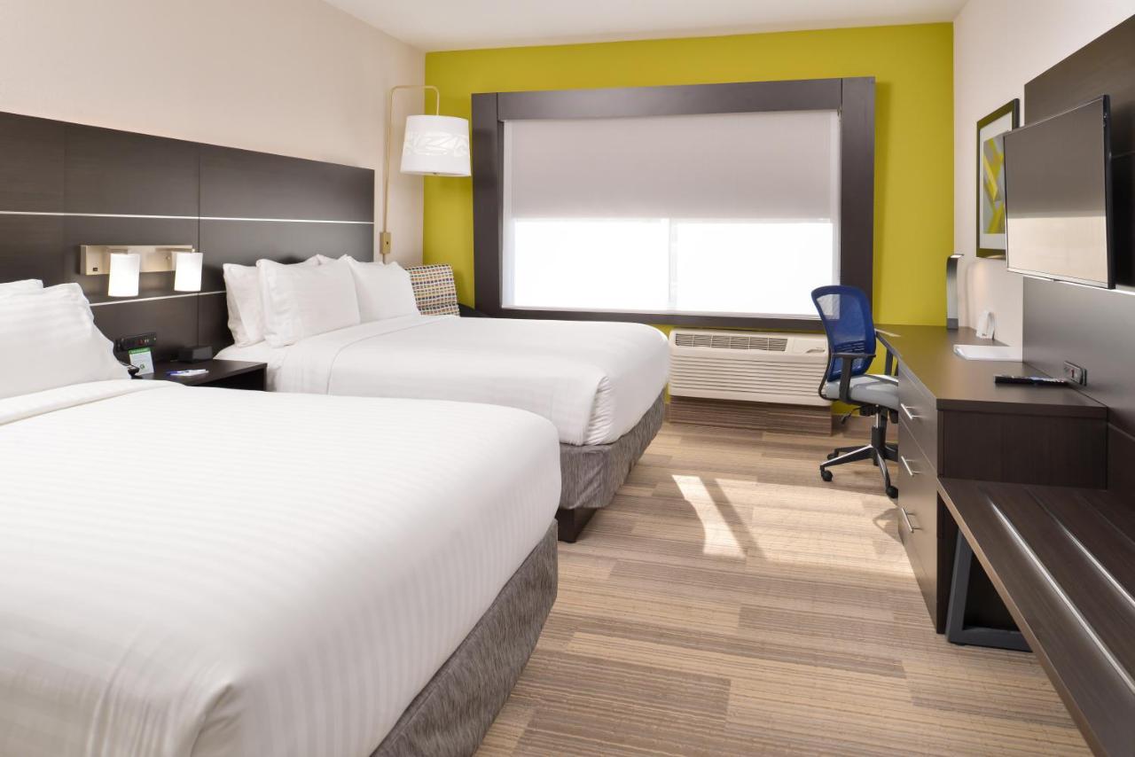 Room with Two Beds - Hearing Accessible - Non-Smoking at Holiday Inn Express & Suites Kansas City - Lee's Summit by IHG