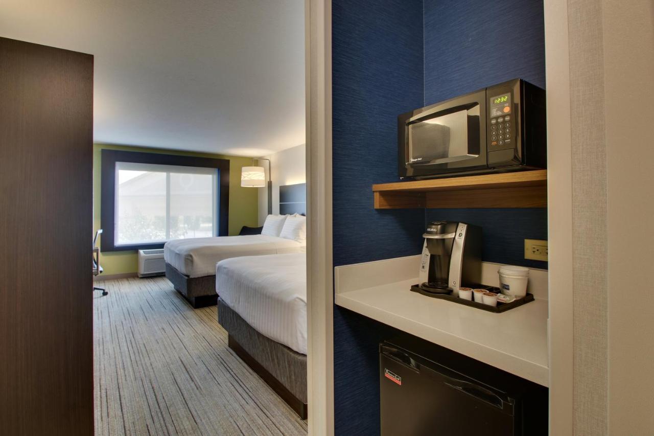 Standard  Room at Holiday Inn Express & Suites Morris by IHG