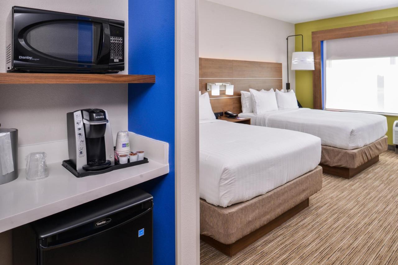 Queen Room with Two Queen Beds - Disability Access Tub/Non-Smoking  at Holiday Inn Express & Suites Siloam Springs by IHG