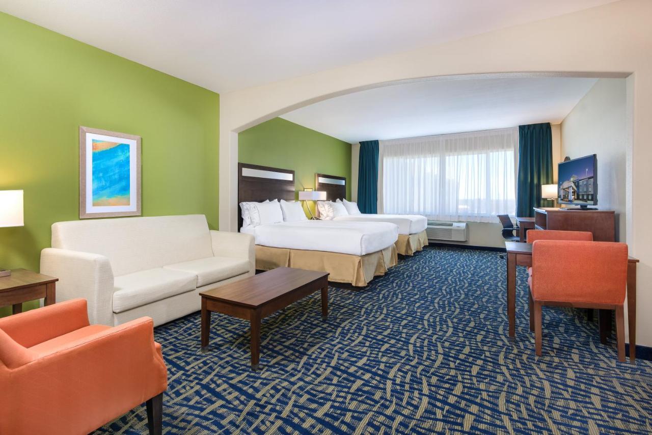  | Holiday Inn Express Hotel & Suites Monahans - I-20