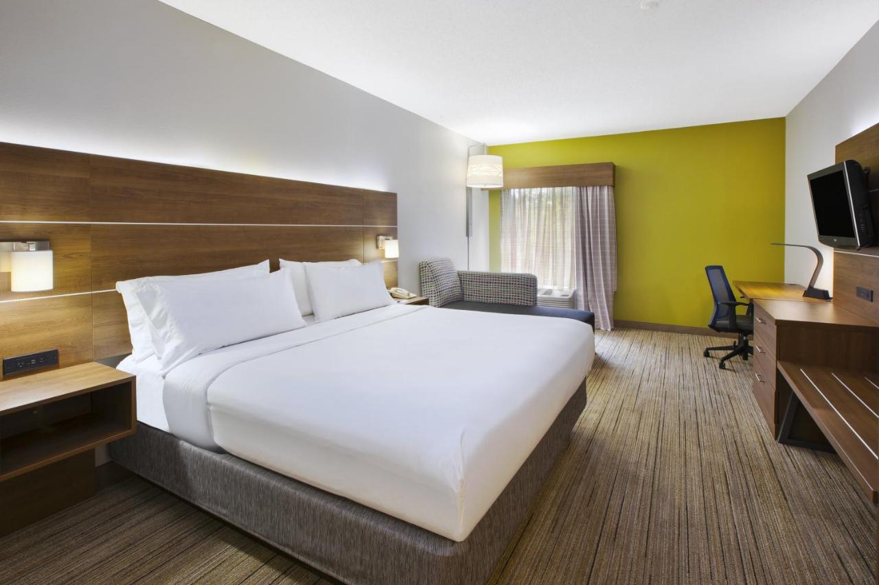 King Room - Non-Smoking at Holiday Inn Express & Suites Milford, an IHG Hotel