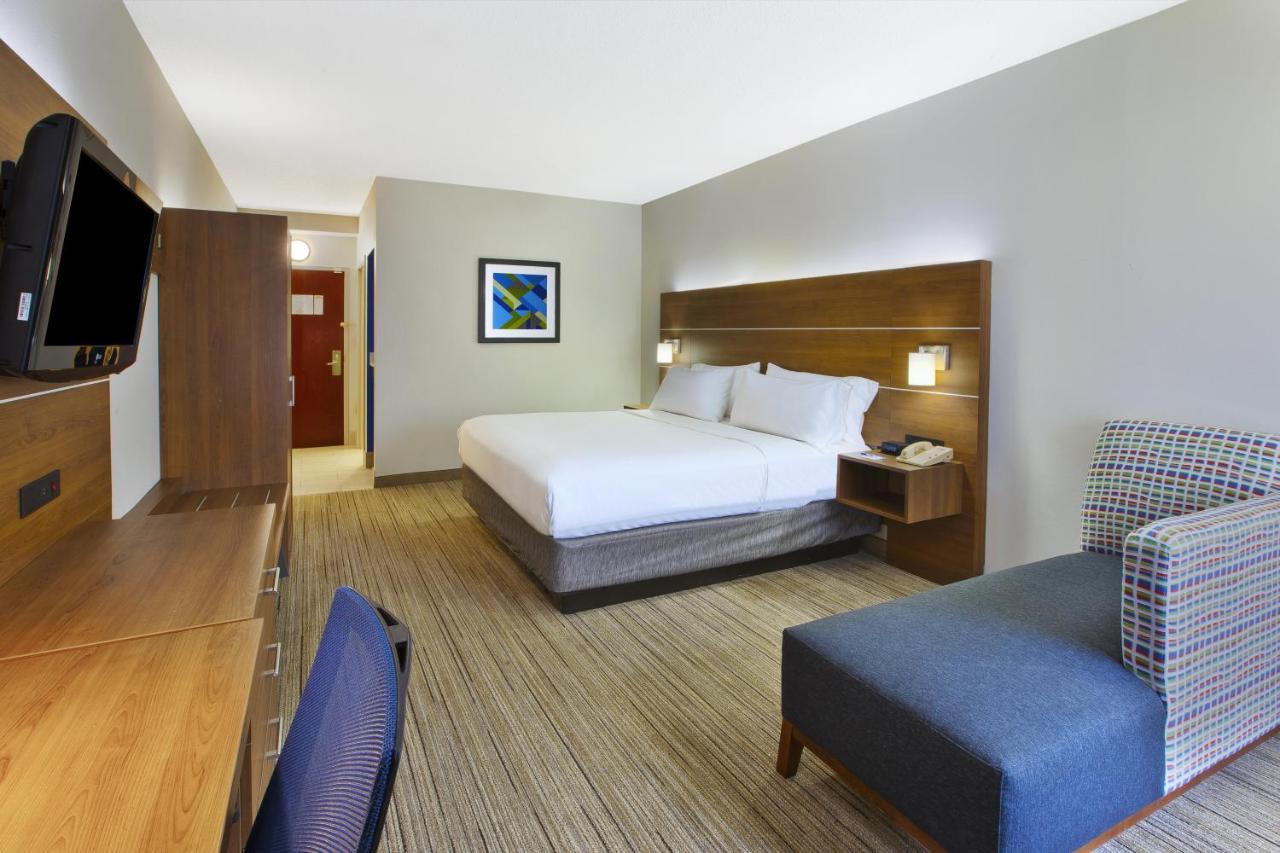King Room - Non-Smoking at Holiday Inn Express & Suites Milford, an IHG Hotel