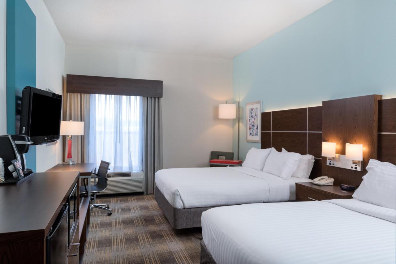 Queen Room with Two Queen Beds - Non-Smoking at Holiday Inn Express & Suites Grenada by IHG