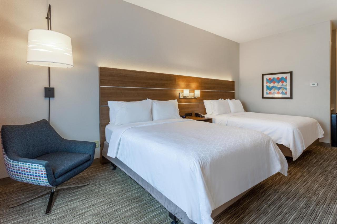 Queen Room with Two Queen Beds - Non-Smoking at Holiday Inn Express & Suites O'Fallon/Shiloh by IHG