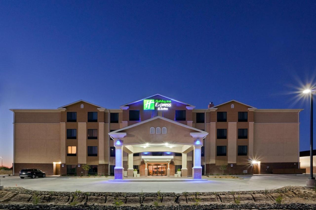  | Holiday Inn Express Hotel & Suites Deming Mimbres Valley