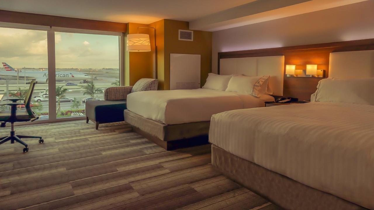 Queen Suite with Sofa Bed at Holiday Inn Express & Suites Miami Airport East by IHG