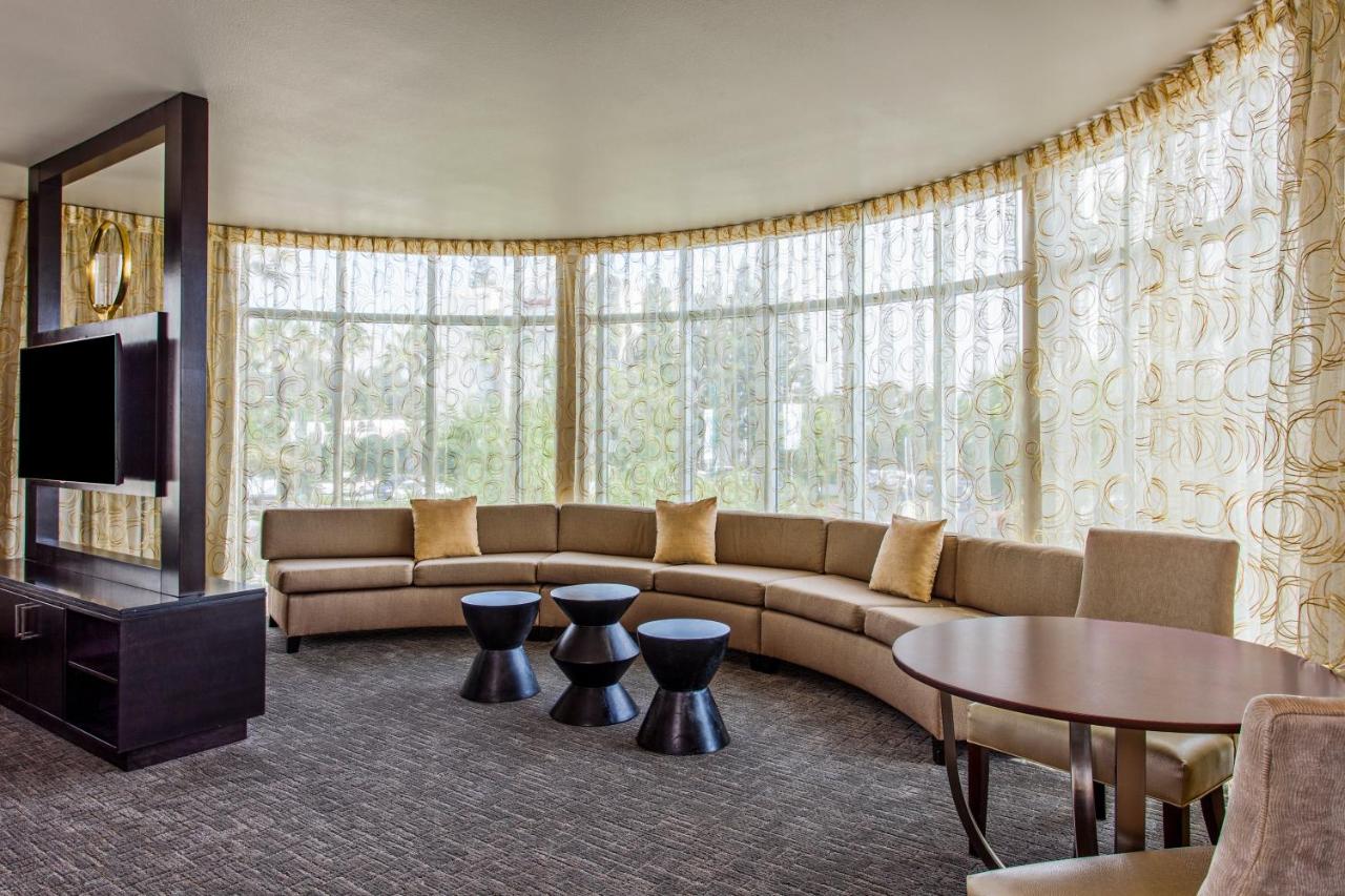 Penthouse Suite with Two Queen Beds at Holiday Inn Express & Suites Anaheim Resort Area by IHG