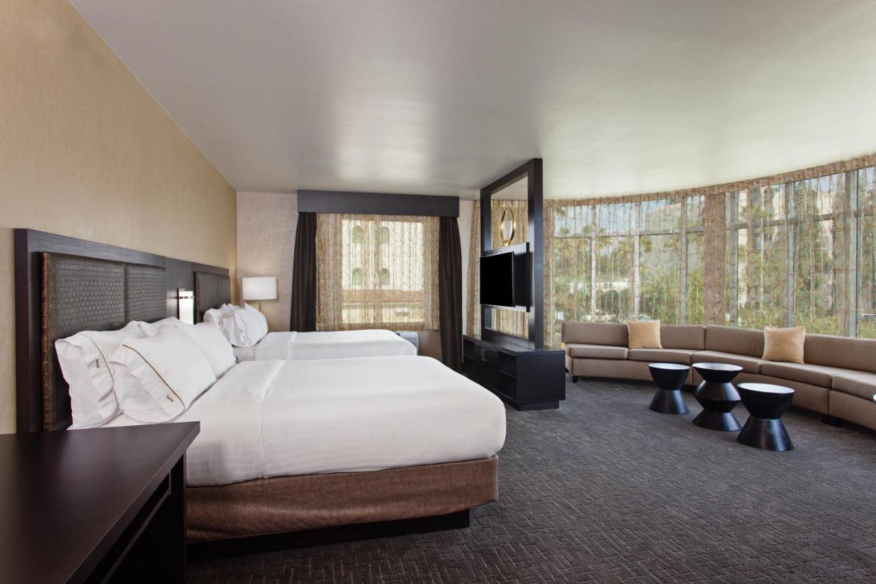 Penthouse Suite with Two Queen Beds at Holiday Inn Express & Suites Anaheim Resort Area by IHG