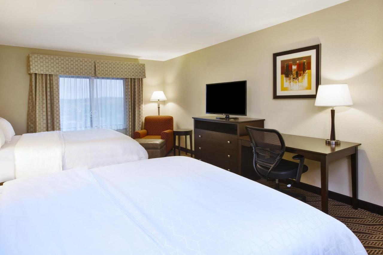 Queen Room with Two Queen Beds - Non-Smoking at Holiday Inn Express & Suites Washington - Meadow Lands by IHG