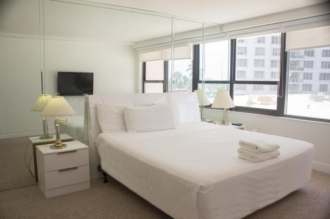 Signature Two-Bedroom 1 King + 2 Twin Beds at Alexander by Design Suites