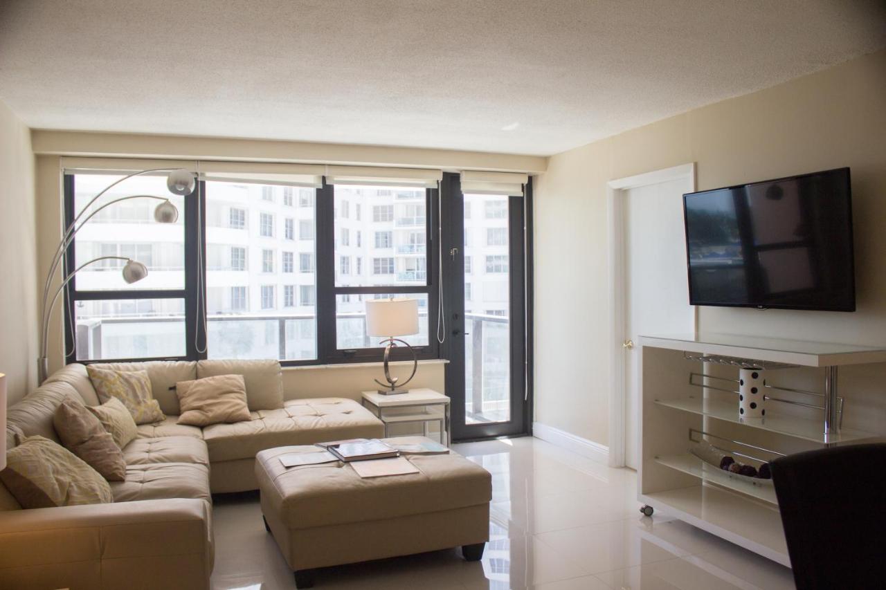 Signature Two-Bedroom 1 King + 2 Twin Beds at Alexander by Design Suites