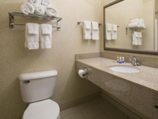 Room #50352234 at Best Western Plus Blaine at the National Sports Center