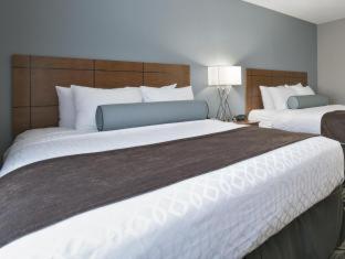 Room #50352238 at Best Western Plus Blaine at the National Sports Center