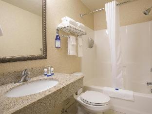 Room #50352238 at Best Western Plus Blaine at the National Sports Center