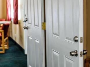Room #42581908 at Holiday Inn Express Glenwood Springs by IHG