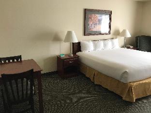 Room #23927321 at Grand River Hotel