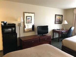 Room #23927322 at Grand River Hotel