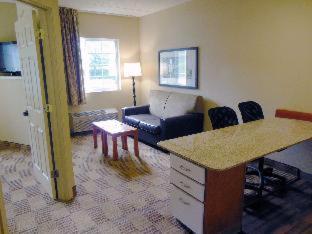 Room #38252810 at Extended Stay America Suites Secaucus New York City Area