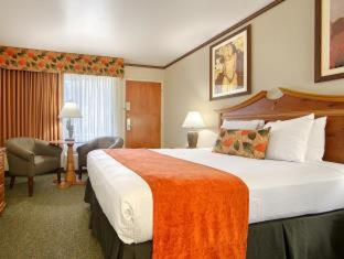 Room #18064315 at Best Western Seven Seas