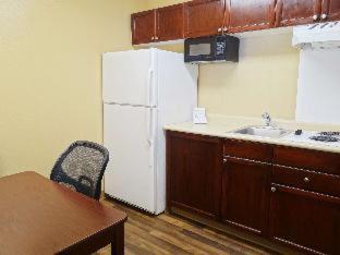 Room #52010511 at Extended Stay America Suites Kansas City Overland Park Metca