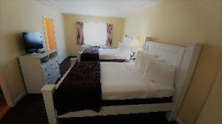 Room #5647620 at Hollywood Celebrity Hotel