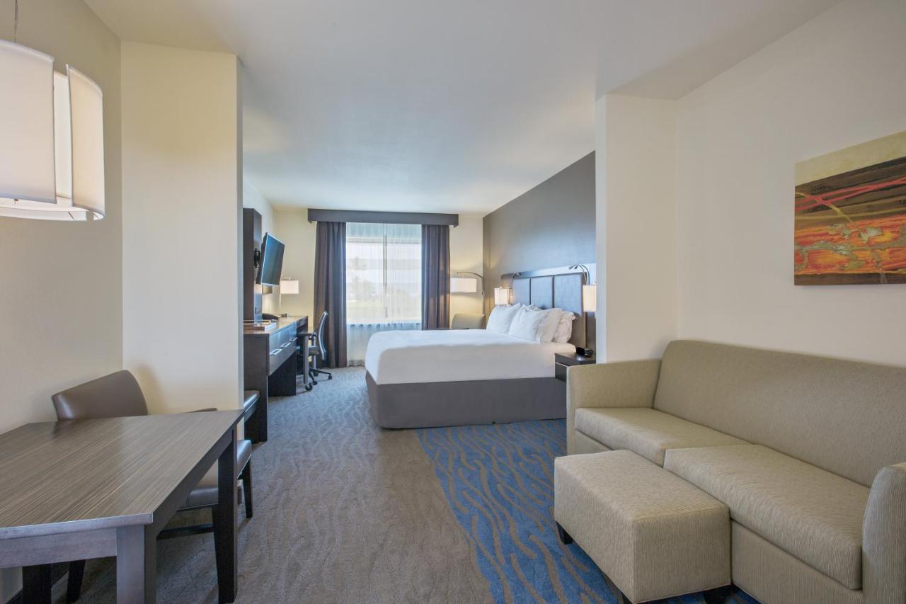 Suite with View - Non-Smoking at Holiday Inn Express Hotel & Suites Kailua-Kona by IHG