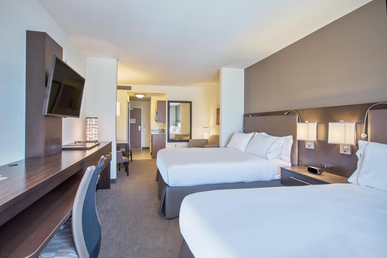 Suite - Hearing Accessible - Non-Smoking at Holiday Inn Express Hotel & Suites Kailua-Kona by IHG