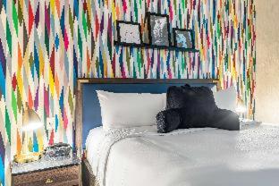 Room #382551818 at Signature San Francisco