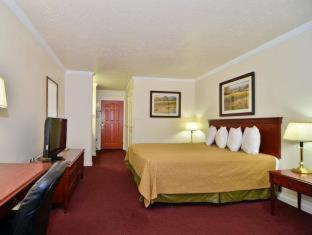 Room #26269516 at Best Western Salinas Monterey Hotel