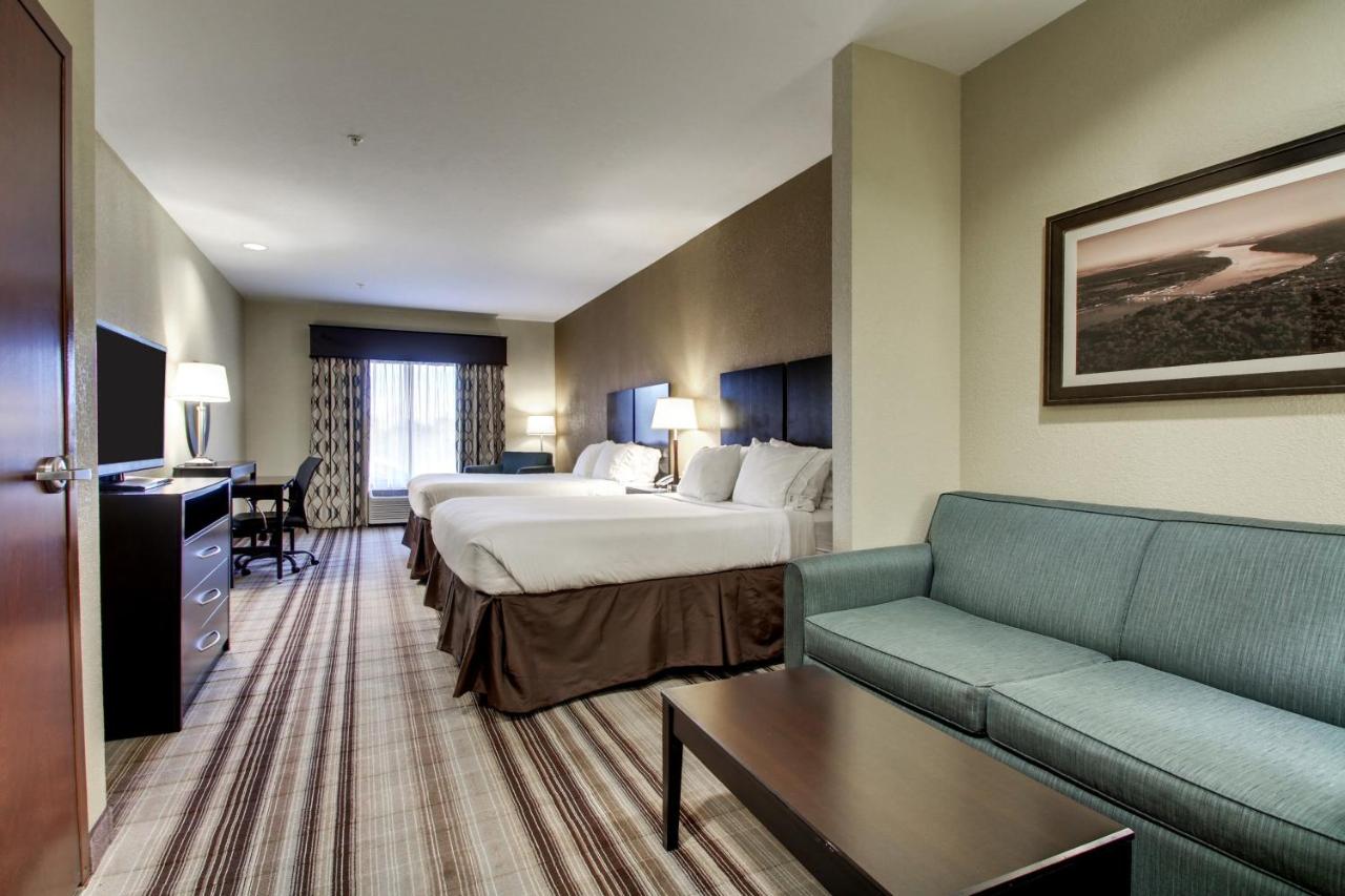 Feature Suite - Non-Smoking at Holiday Inn Express Hotel & Suites Natchez South by IHG